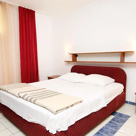 Family Friendly Seaside Apartments Petrcane, Zadar - 3270